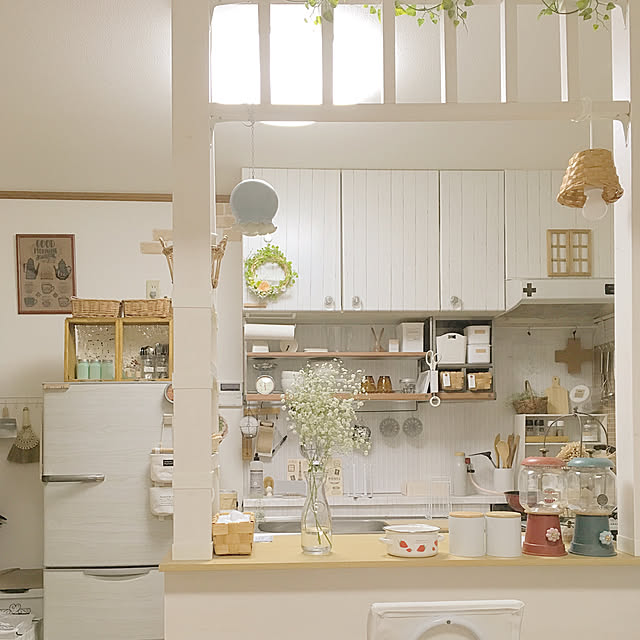 Kitchen,ラブリコ,カラーボックス DIY,キッチンカウンターDIY,賃貸DIY,DIY,プチプラインテリア,ナチュラルカントリー,ナチュラルインテリア,花のある暮らし,100均リメイク,雑貨,木のぬくもり,ナチュラルキッチン,現状回復,ナチュラルアンティーク mamihomeの部屋