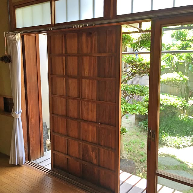 Entrance,縁側,昭和な生活,木製雨戸,日本家屋,庭 NORiの部屋