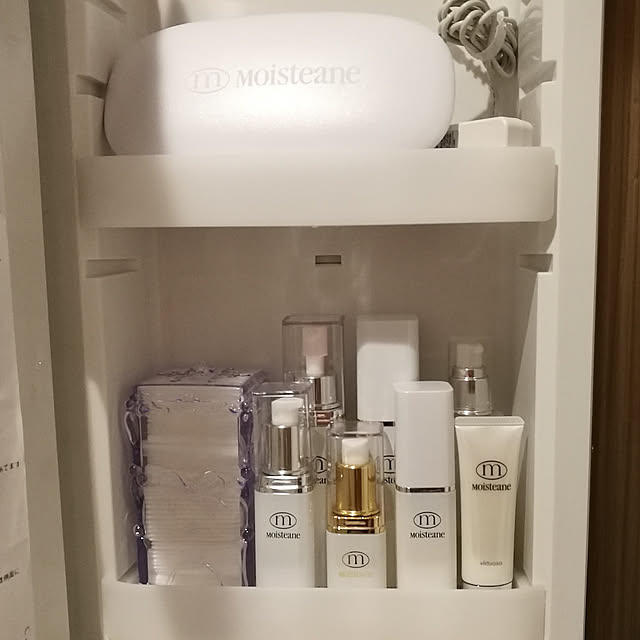 Bathroom,愛用品,スキンケア,ダイソー　コットンケース,美肌ケア,スキンコンディショナー,三面鏡の中,ホーマーイオン研究所,モイスティーヌ,リニューアル roomの部屋