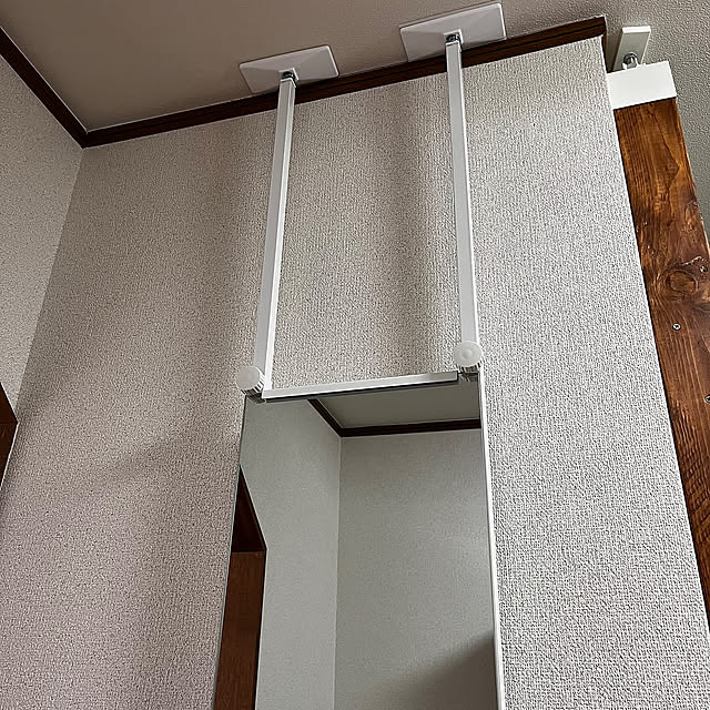 Nポルダ,つっぱりミラー,ニトリ,新生活,一人暮らしの部屋,息子の部屋,ひとり暮らし,壁紙屋本舗さんのペンキ,On Walls,複数枚投稿,姿見鏡 suzuranの部屋