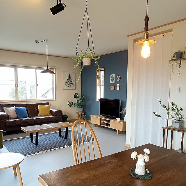 Overview,観葉植物,無印良品,ナチュラル,アンティーク,DIY,ミッドセンチュリー,北欧,ドライフラワー,IDEE,ネルソンベンチ,インダストリアル,ヴィンテージ,昭和レトロ,アーコール,本革ソファ,ペンダントライト,カーテン,額縁 Y.の部屋