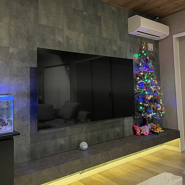 Overview,フローティングテレビボード,テレビ台DIY,DIY,ZERO-CUBE+BOX,ゼロキューブ+BOX,グレーの壁,木目調クロス,石目調クロス MOHAの部屋