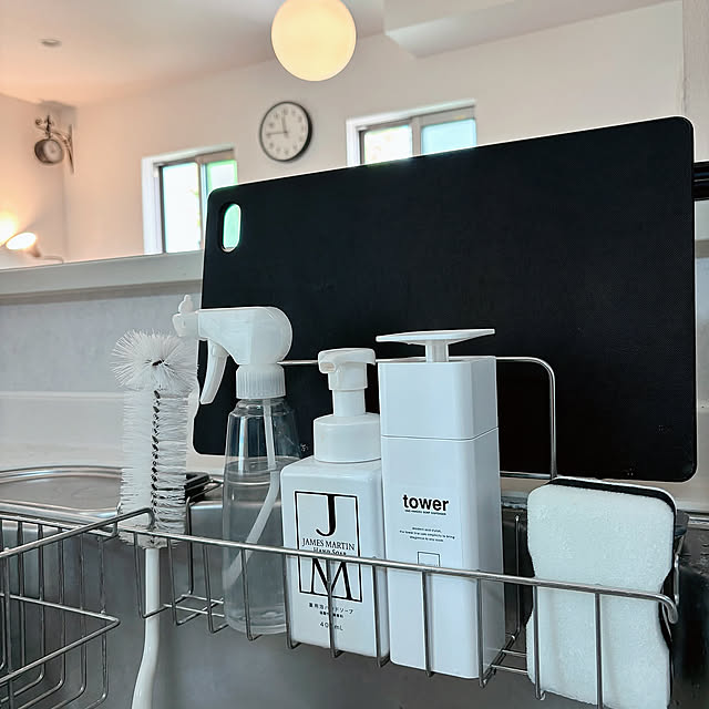 My Shelf,ハンドソープボトル,スポンジ置き場,洗剤収納,洗剤置き場,洗剤ボトル,シンク周り,食器洗い洗剤ディスペンサー,tower製品,tower(タワー),tower,towerシリーズ mmの部屋