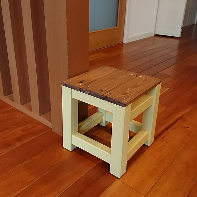 Lounge,DIY,スツールDIY,スツール,ミルクペイント,ヌーロ junaの部屋