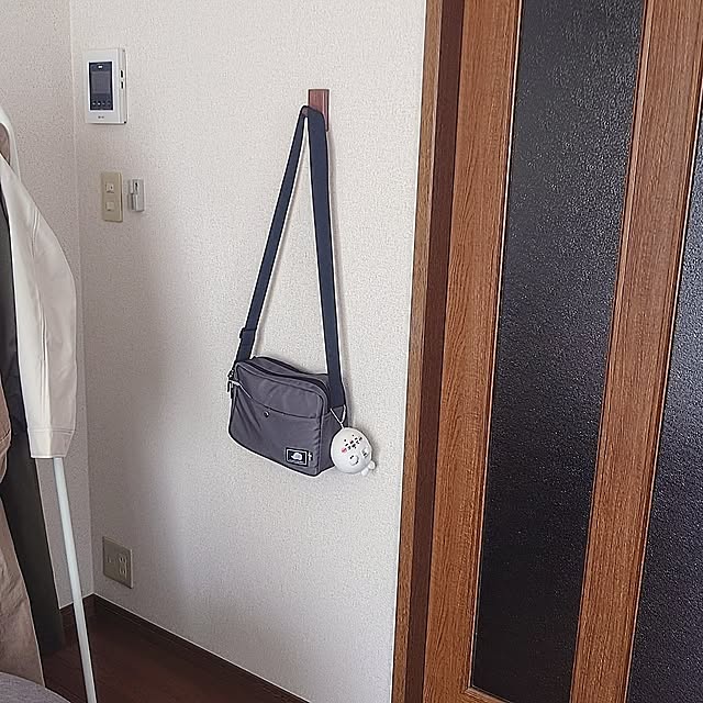 On Walls,カバンの置き場所,一人暮らし,1K,無印良品 Ricoの部屋