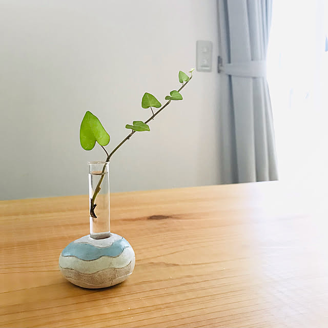 オーブン粘土,手作りが好き,一輪挿し,北欧,100均大好き,ダイソー,My Desk mimikoの部屋