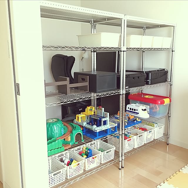 My Shelf,間仕切り,書斎,おもちゃ収納,インテリアセンスが欲しい,シンプル,断捨離中,整理整頓,100均,スチールラック,サンプリング当選,ルミナスラック,パーフェクトフロアーズ,スクエアボックス,ラタンボックス,ダイソー,3人兄弟,サンプリング Maiの部屋