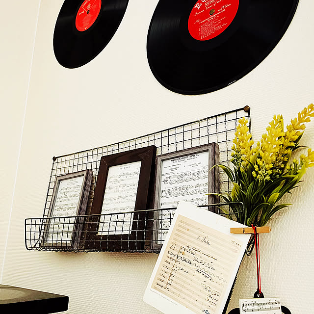 On Walls,DAISO購入品,seria,ピアノコーナー,10分でできる,雑貨,DIY,暮らしを楽しむ Royの部屋