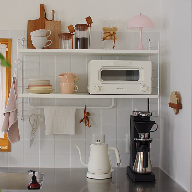 Kitchen,バルミューダ コーヒーメーカー,バルミューダ,コーヒーのある暮らし,ナチュラル,インテリア,北欧,北欧インテリア,リノベーション,壁付けキッチン,スウェーデンハウス,すっきり暮らす,シンプルな暮らし ma.home___の部屋