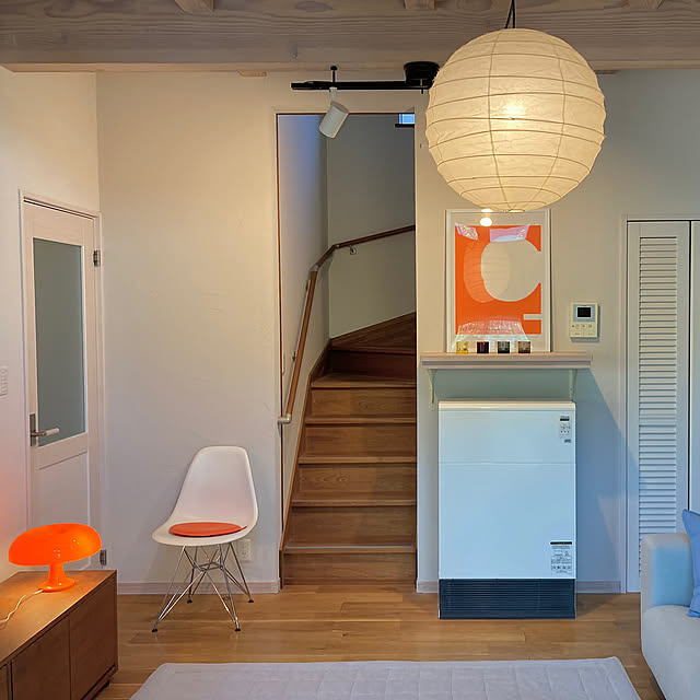 ミックスインテリア,塗壁,イサムノグチAKARI,自然素材の家,Lounge mkの部屋