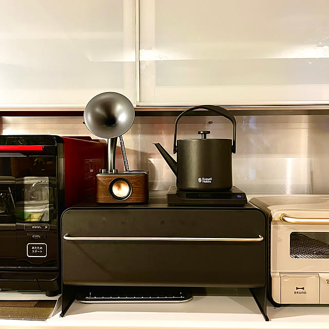 パモウナカップボード,パモウナ 食器棚,パモウナ,ブルーノ,ブルーノトースター,サンジーン　ラジオ,電気ケトル,ラッセルホブス 電気ケトル,ラッセルホブスケトル,ラッセルホブス,ケトル,Kitchen tamabaka1971の部屋