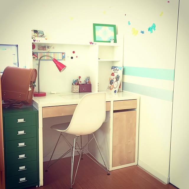 My Desk,MICKE,HELMER,子供部屋,女の子部屋,IKEA,ほぼIKEA,イームズチェア yossyの部屋