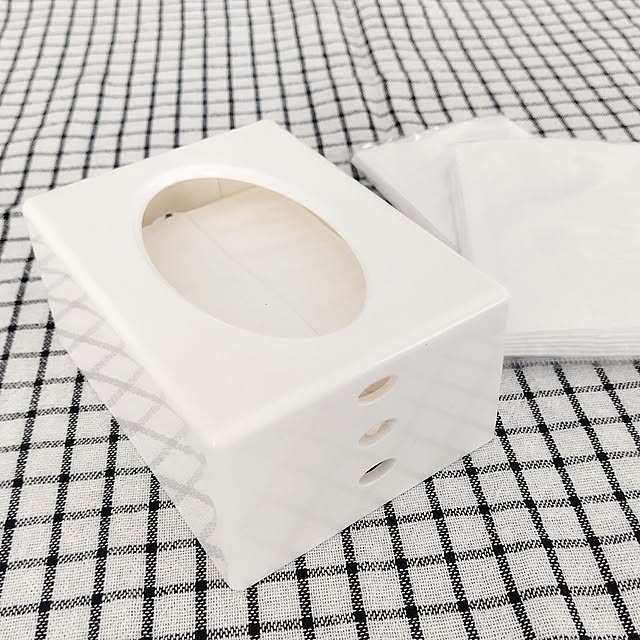 Kitchen,無印良品,IKEA,100均,白,セリア,ティッシュケース,シンプル,ホワイトインテリア,100均アイテム,デロンギ,ホワイト,パモウナ,キッチン家電,キッチン背面,ポケットティッシュ,ポケットティッシュケース,デロンギコーヒーメーカー,シンプルホワイト,ホワイトキッチン,シンプルインテリア,ホワイト家電,すっきり暮らす,KMIX,シンプルな暮らし,余白のある暮らし,パモウナ 食器棚,PORTA,伊勢藤,イセトウ SSSSSの部屋