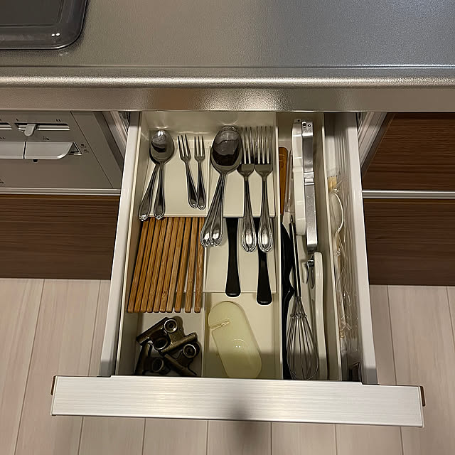 Kitchen,カトラリーケース,カトラリー収納,カトラリー,スリーコインズ,ダイソー,100均,キッチングッズ,キッチンツール,キッチン収納,転勤族,賃貸インテリア,キッチンツール収納,シンプルインテリア,コンロ下収納,コンロ下,シンプル収納,賃貸収納 ayatan1206の部屋