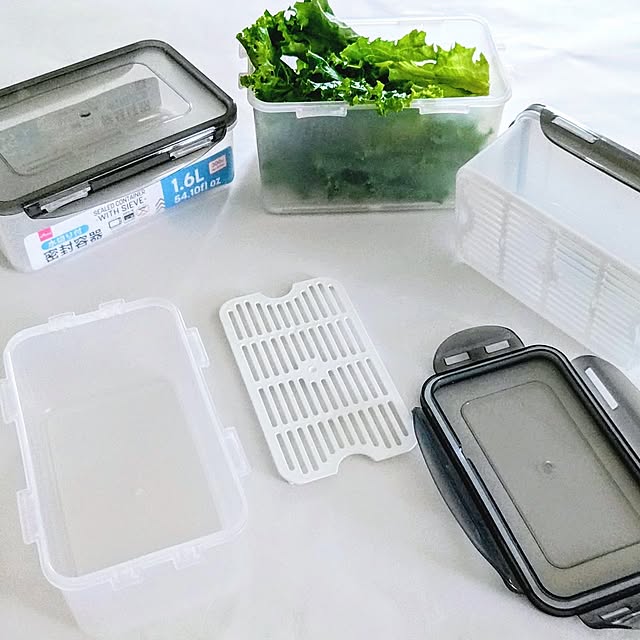 Kitchen,100均アイテム,一人暮らし,マンション,2025.8.25,水切り付き密封容器,ダイソー商品,4辺ロック蓋,食洗機対応,電子レンジ対応,水切り付きタッパー YuriYuriの部屋