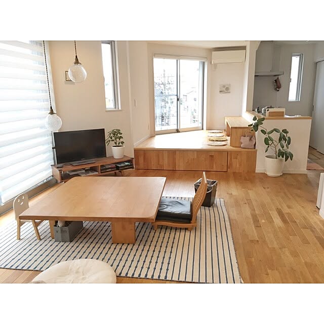 Overview,座卓,リビング,照明,フランスゴムの木,ダイニング,小上がり,無垢フローリング chaの部屋