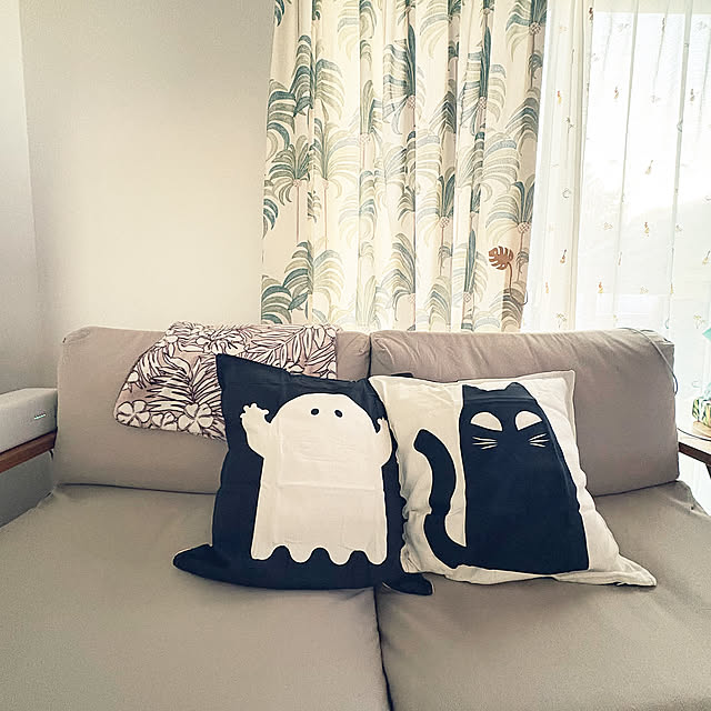Overview,無印良品,IKEA,ハロウィン,ポメラニアン,無印良品 ソファ,いぬと暮らす,平屋の家,中型犬サイズ,デカぽめ,IKEAのハロウィン,娘犬,娘犬の変顔クッション♡ RYOの部屋