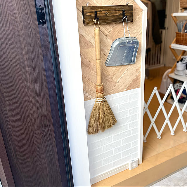 プチプラ,見せる収納,かける収納,Seriaの掃除道具,玄関の掃除道具収納,暑くなりそう……,夏,令和4年6月1日,掃除道具収納,コメントお気遣いなく(⁎ᴗ͈ˬᴗ͈⁎),黒柴のいる暮らし,柴犬と暮らす,白柴のいる暮らし,うさぎと暮らす,建売住宅だけど可愛く☆,ミニウサギのいる暮らし,お花に癒されるᙏ̤̫͚ᙏ̤̫͚,見ていただき⋆⸜ᵀᴴᴬᴺᴷ ᵞᴼᵁ⸝⋆,NO GREEN NO LIFE,On Walls mo-nosukeの部屋