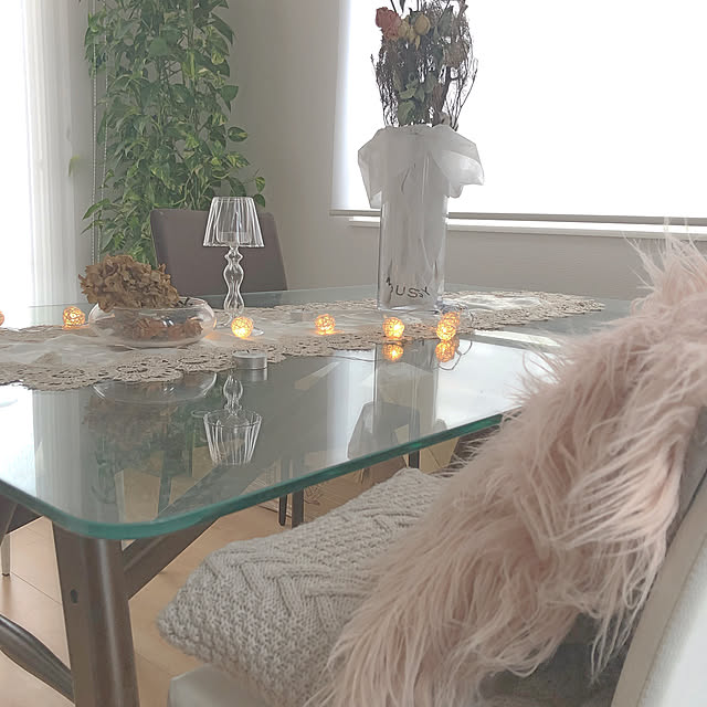 My Desk,海外風,いぬのいる暮らし,お花のある暮らし,マイホーム記録♡,シンプルインテリア,ナチュラルインテリア,大掃除,新築一戸建て,IG→mayicun,セリア,フラワー ベース,ダイニング,イルミネーション,ダイソー,私の癒し,bohoナチュラル,フェアリーライト,ドライフラワー,こどものいる暮らし,ホワイトインテリア,心地よい暮らし,観葉植物,ボヘミアンビーチインテリア myhome___0806の部屋