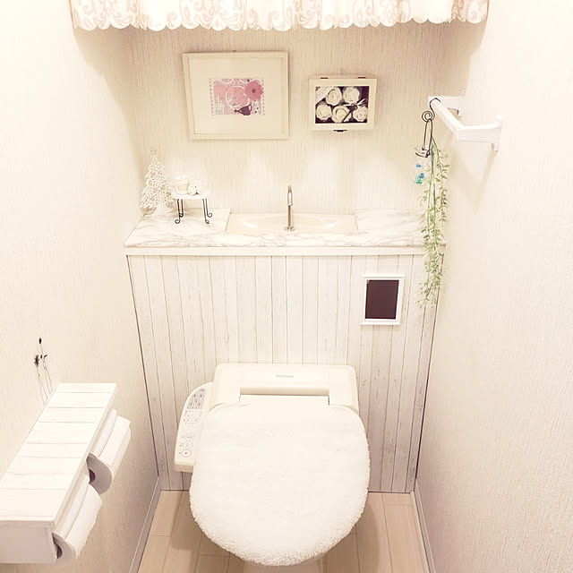 Bathroom,DIY リメイク,賃貸でも楽しく♪,ホワイトナチュラル,クッションフロアDIY,トイレ床DIY,タンクレストイレDIY,タンクレストイレ風,100均リメイク,ダイソー,ダイソーリメイクシート,ニトリ,ニトリインテリアシート,簡単DIY,簡単リメイク,after,アフター写真,フォロー&いいね ありがとうございます♡,現状回復OK,タンクレス風トイレ,タンクレス風トイレDIY,受賞ありがとうございます♡,プチプラ,たくさんの保存ありがとうございます♪,誤字すみません,製作費1200円 pinonの部屋