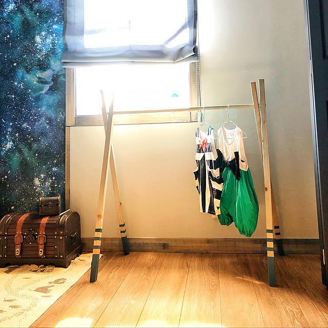 ハンガーラックDIY,子供と暮らす。,子供のいる暮らし,娘の好きな青,OK-DEPOT・モニター,LOHAS,自然塗料,マイホーム,新築一戸建て,コメント嬉しいです♡,いいね。ありがとうございます,素敵なお色,OIL塗装,優しい青色,ネイビーブルー,DIY,Bedroom bambiの部屋