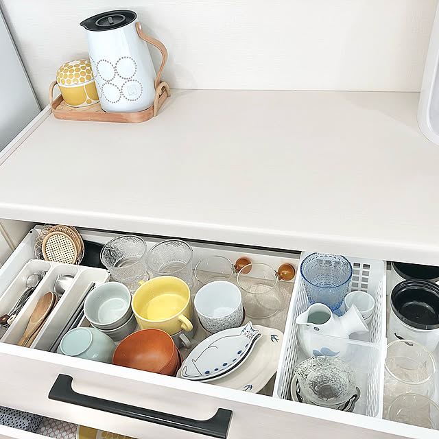 カステへルミ,おさけとり,ハレクタニ,アーリーバード,食器,お気に入り,食器収納,My Shelf,3COINS myu-の部屋