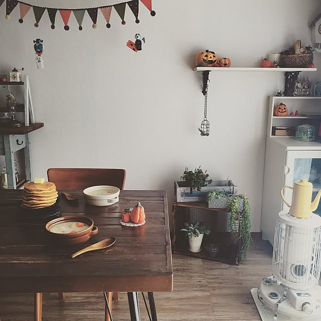 My Desk,アラジンストーブ,パンケーキ,ニトスキ,スタジオM,ハロウィン,ガーランド,ダイニングテーブル,カボチャ,Food clip,団地,NO GREEN NO LIFE,月兎印ポット nanohanaの部屋