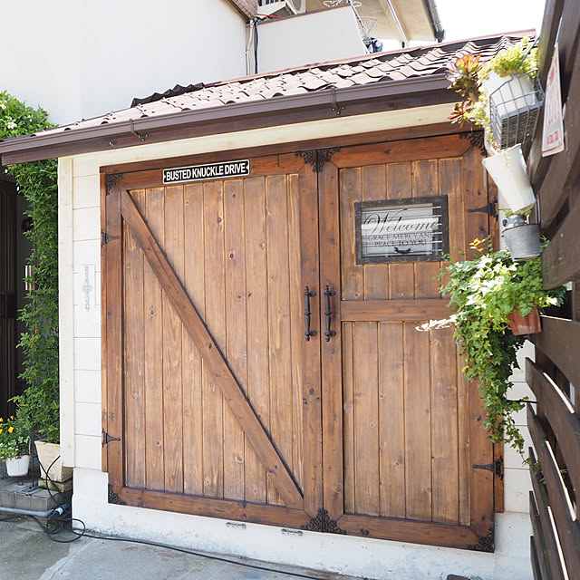 Entrance,セルフリノベーション,古いおうち。,中古住宅,築42年,DIY,ガレージDIY,バイクガレージ,ガレージライフ,グリーンのある暮らし♡,モッコウバラ,バラのアーチDIY,アイアンのアーチ,モッコウバラのアーチ maronの部屋