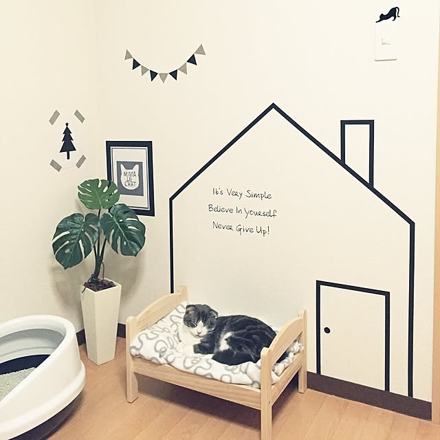 ガーランド,マスキングテープ,IKEA,白黒,モノトーン,insta→tansuke0323,アルファベット,ねこのいる日常,ねこと暮らす。,猫,猫ベッド,ねこ部,ベッド,ストライプ,スコティッシュフォールド,モンステラ,フェイクグリーン,ドールベッド,クリスマス,Bedroom tansukeの部屋