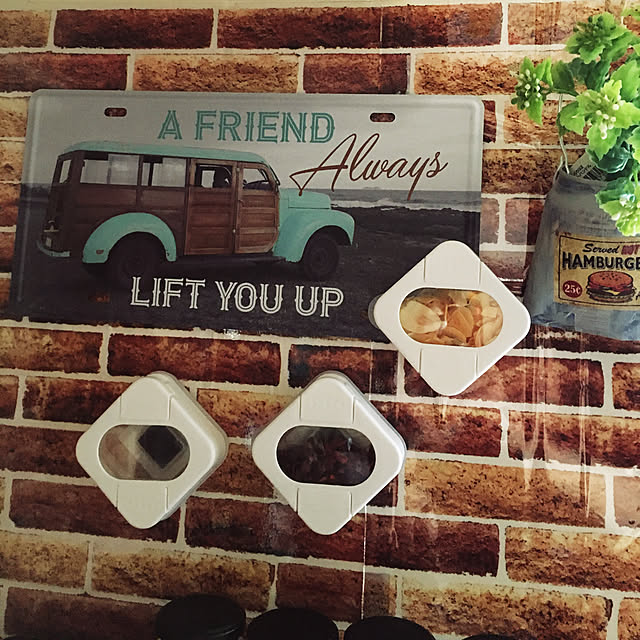 見て頂きありがとうございます♡,RCの出会いに感謝♡,磁石でついてます！！,ナンバープレート,壁に付けられる,スッキリ可愛く♡,スパイスボトル,セリア♡,Kitchen,あの新商品買ったよ！ tomobaの部屋