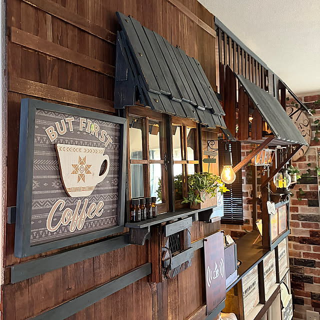 Overview,木のある暮らし,100均,DIY,カフェ風,リメイク,ライトアップ,すのこリメイク,リメイクシート,カフェ看板,屋根風,窓風ミラー,カフェ風インテリアを目指して,ニトリ,インターホンカバー,Daiso,seria,watts tomoの部屋