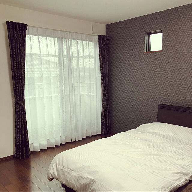 Bedroom,ベッド,アクセントクロス,ひもなしらくらく掛け布団カバー,羽毛布団,ニトリ kumiの部屋