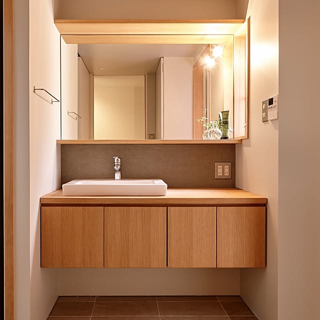 Bathroom,洗面所,造作洗面台,おうち,注文住宅,暮らし,マイホーム,シンプル,GROHE,ナチュラル,洗面台 oir_akihcの部屋