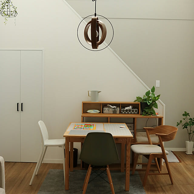 Lounge,ゼロキューブ,無印良品,momo natural,インターフォルム,ラシッサDフロア,イームズチェアリプロダクト,IKEA n9612の部屋