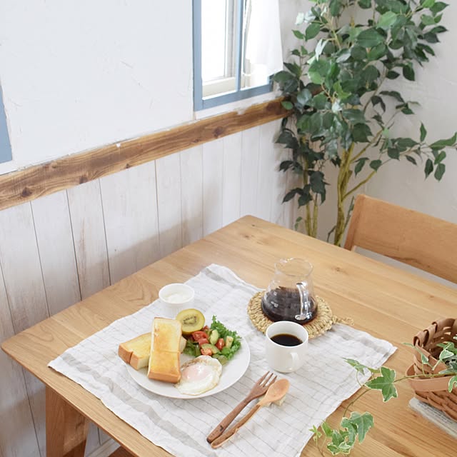 My Desk,腰壁,木製カトラリー,カトラリー,手作りカトラリー,ブログ更新♡,カフェ風,おうちカフェ,ナチュラルインテリア,DIY,窓枠DIY Geminiの部屋