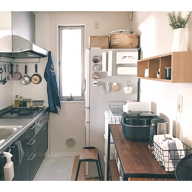 Kitchen,フェイクグリーン,マグネット収納,炊飯器,賃貸,賃貸インテリア,IKEA,無印良品,セリア,ニトリ,こどもと暮らす。,壁に付けられる家具,狭いキッチン keikoの部屋