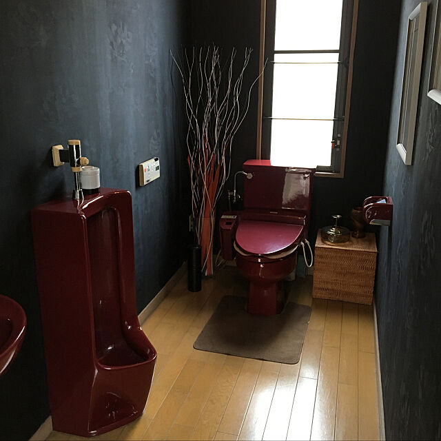 Bathroom,無印良品 カゴ,黒い壁に塗り替え,TOTO S721B,30年前のトイレ,TOTO,アジアン雑貨 kaikochanの部屋