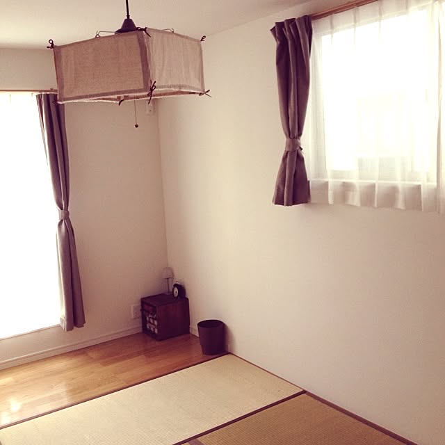 Bedroom,和室,無印良品カーテン accoの部屋