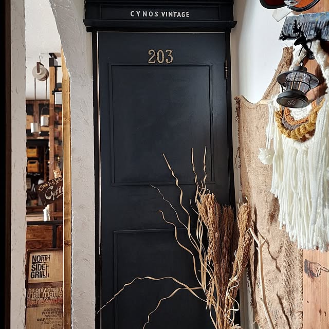 Entrance,DIY,ナチュラル,インテリア,海外風インテリア,インダストリアル,賃貸,雑貨,ヴィンテージ,無骨,男前インテリア,賃貸DIY,RCの出会いに感謝♡,賃貸でも諦めない!,丁寧な暮らし,ご縁に感謝♡,日々の暮らし,好きな時間,リメイク,ドア,ドアリメイク,ステンシル,100均リメイク CYNOSの部屋