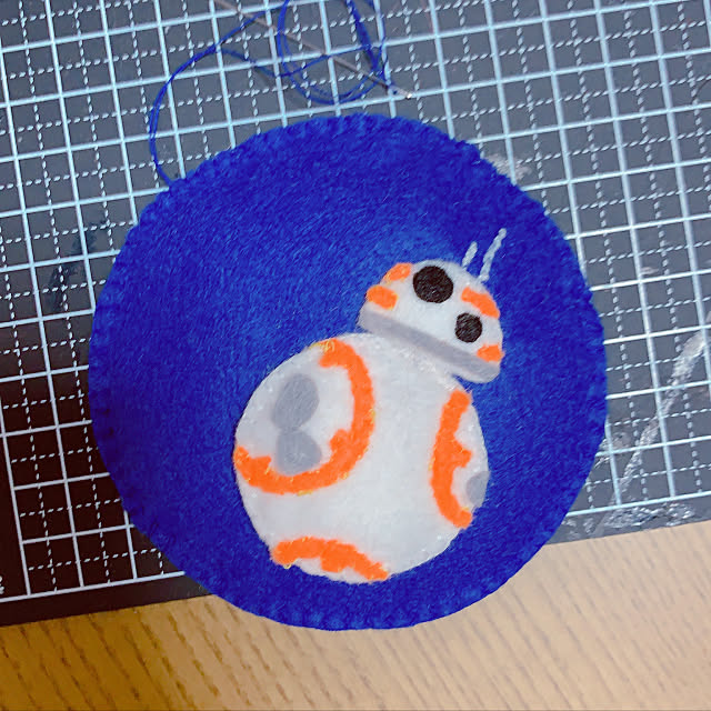 BB8,BB-8,スターウォーズ♡,スターウォーズ好き,赤ちゃんのいる暮らし,赤ちゃんスペース,赤ちゃんと暮らす,フェルト手芸,小物,手芸大好き,息子と暮らす,手作り雑貨,家族４人で暮らす,手芸,家事を楽しく,息子と共存,息子のいる暮らし,キーホルダー♡,Lounge yupinの部屋