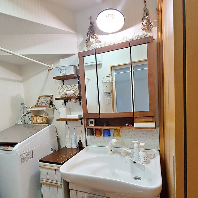 Bathroom,DIY,洗面所DIY,コップ逆さ置き,狭い洗面所&脱衣所,洗面所ライト yuu.hの部屋