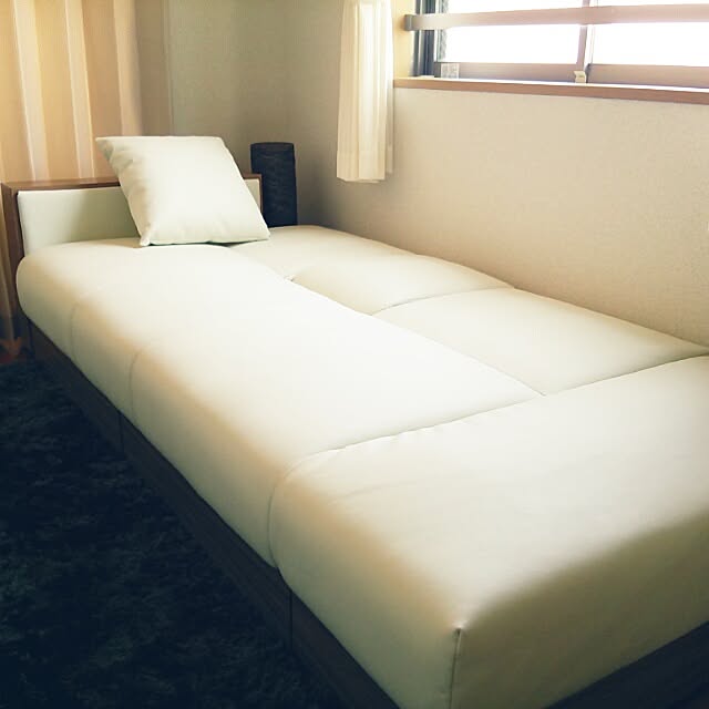 Bedroom,一人暮らし,6畳,ソファー,1K,ソファーベッド,ベット,狭い部屋,賃貸,シンプル tukudaniの部屋