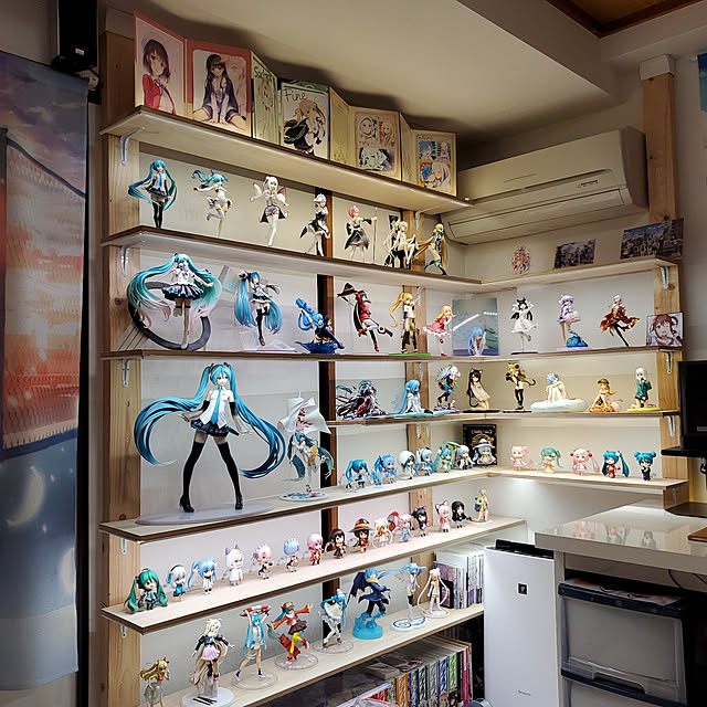 My Shelf,フィギュア,初音ミク,オタク部屋,ヲタ部屋,フィギュア収納,痛部屋,アニメ部屋,アニメグッズ,ディアウォール DIY,DIY zeroの部屋