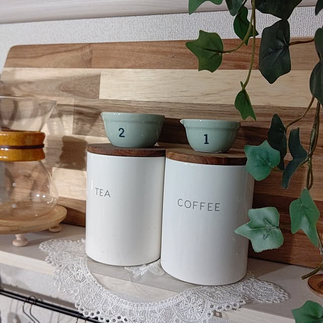 My Shelf,お気に入りの器,飾り棚,一人暮らし,IKEA,メジャーカップ,seria,decoration,ひとり暮らし,ナチュラル,雑貨,観葉植物,NewArrival,NITORI megunyの部屋