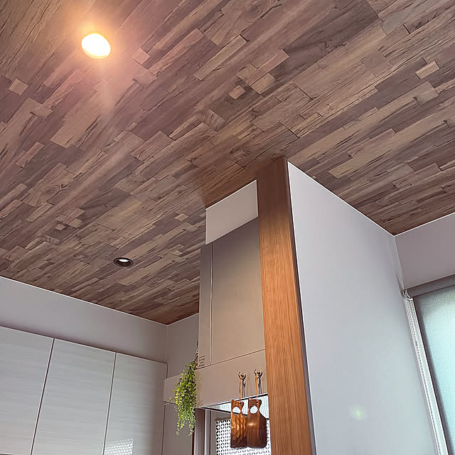 On Walls,木目調クロス,カフェ風,リビング天井壁紙,リビング天井,イベント参加,アクセントクロス,RCの出会いに感謝♡,笑顔多き1日になりますように♡,いつもありがとうございます♪感謝☆,笑うことを忘れずに＊,笑う門には福 来たる◡̈⃝︎,男前,グリーンのある暮らし seiの部屋