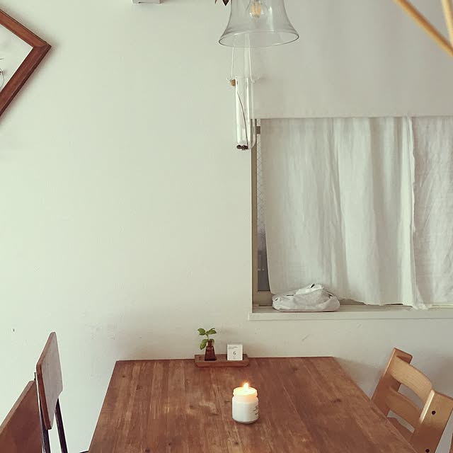 My Desk,アロマキャンドル,狭小住宅,建売住宅,吊るすの大好き,狭小マイホーム,こどもと暮らす。,子供と暮らす,古い物が好き,フラワーベース,古道具,吊るす花器,狭いスペースを生かしたい mochiyoの部屋