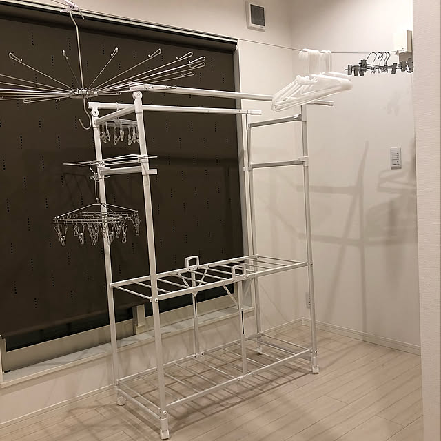 ホール,洗濯干しスペース,カインズ,カインズホーム,無印良品,Pid4M,パタラン,ロールカーテン,普通の家,On Walls michiの部屋