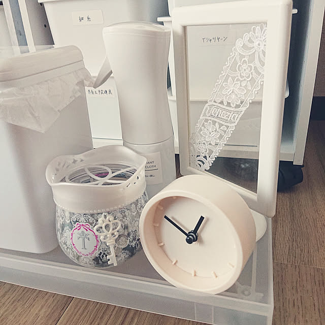 時計,キャスターもつけられるフタ,無印良品,無印良品 収納,梅雨明けまだかな,賃貸でも諦めない！,セリアの雑貨,セリア,大雨地域の方どうか無事で,いいね&フォローありがとうございます☆,セリア購入品,ホワイトインテリア,ホワイト大好き,IKEAのフレーム,消臭剤隠し,枕元に置くもの,5帖,Overview tora.maの部屋