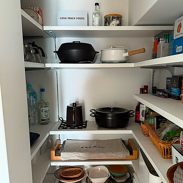 Kitchen,DANSK コベンスタイル片手鍋,パントリー,収納スペース,バルミューダ,野田琺瑯ポトル,イベント参加,KAKOMI 直火土鍋 2.5L nn-homeの部屋