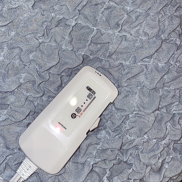 省エネ,フリーカバー,電気敷毛布,コイズミ,ニトリ,寒さ対策,ミニマルライフ,一人暮らし,Bedroom emon_roomの部屋